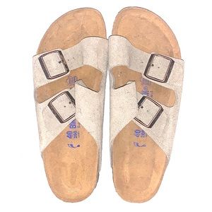 Woman’s Arizona footbed sandals